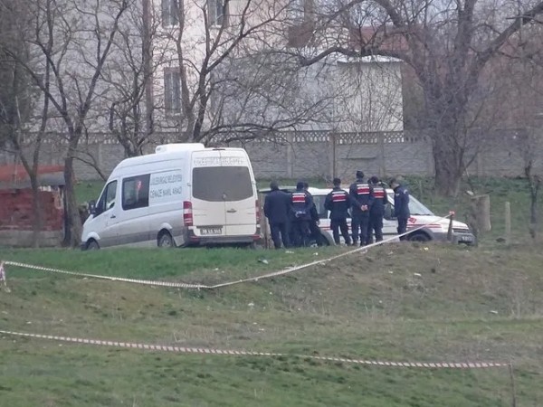 Tüyler ürperten olay! Nehir kenarında ceset bulundu...